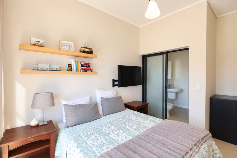 To Let 2 Bedroom Property for Rent in Sandown Western Cape